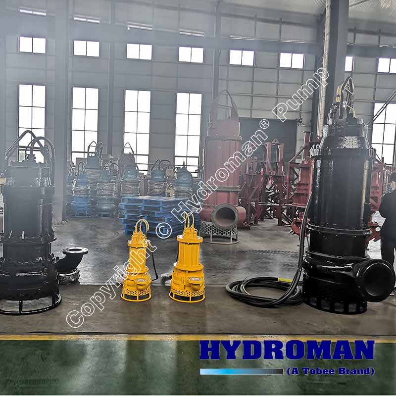 Electric submersible slurry pump with agitator