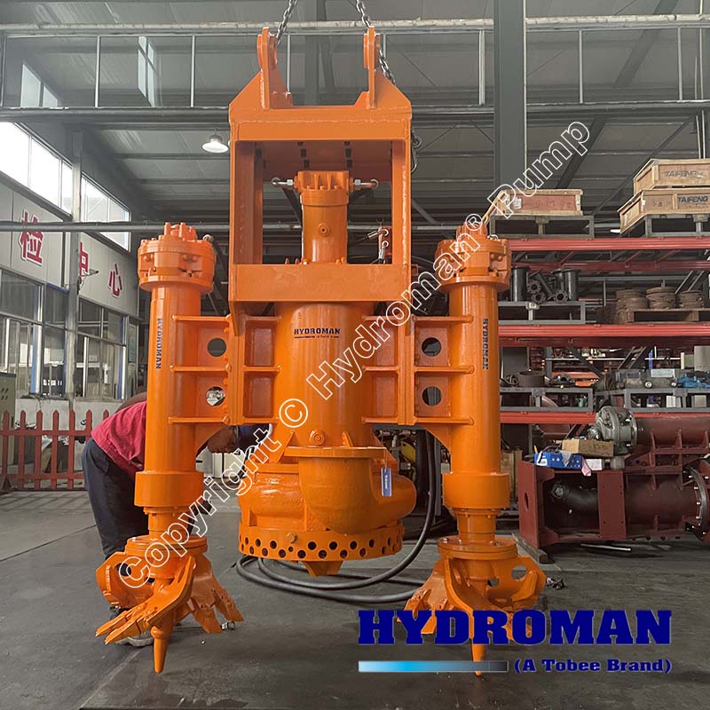 Submersible Slurry Pump on 20 Tons Excavators for River Sand Pond Sediment Dredging