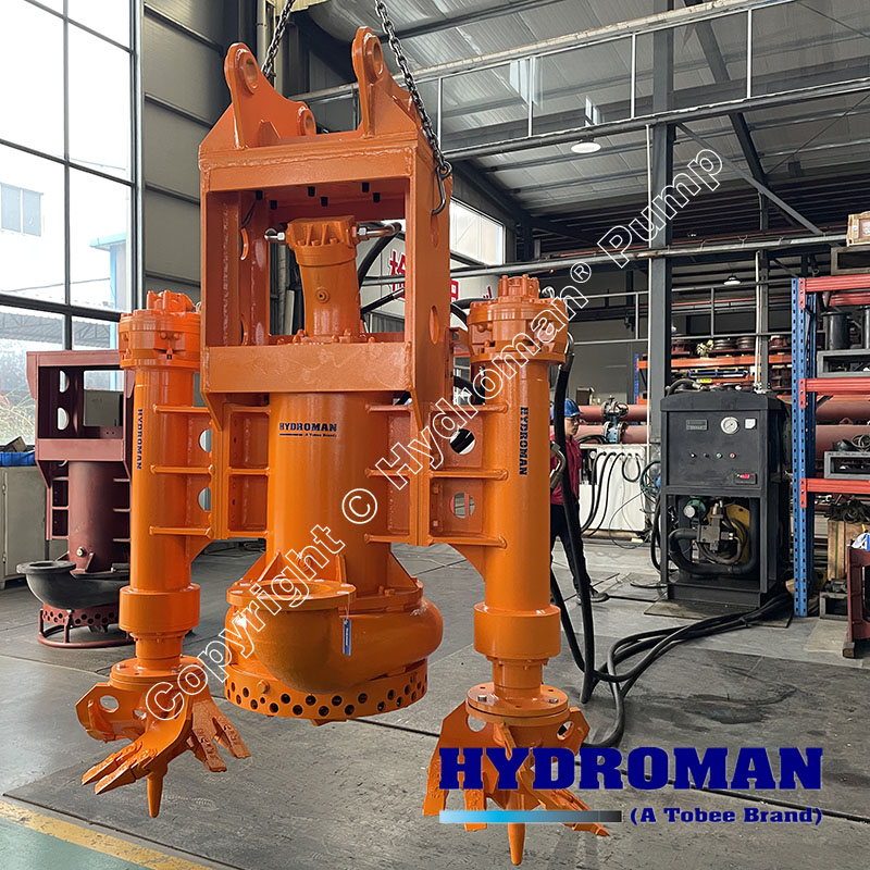 Hydraulic excavator submersible pump with 2 side agitators