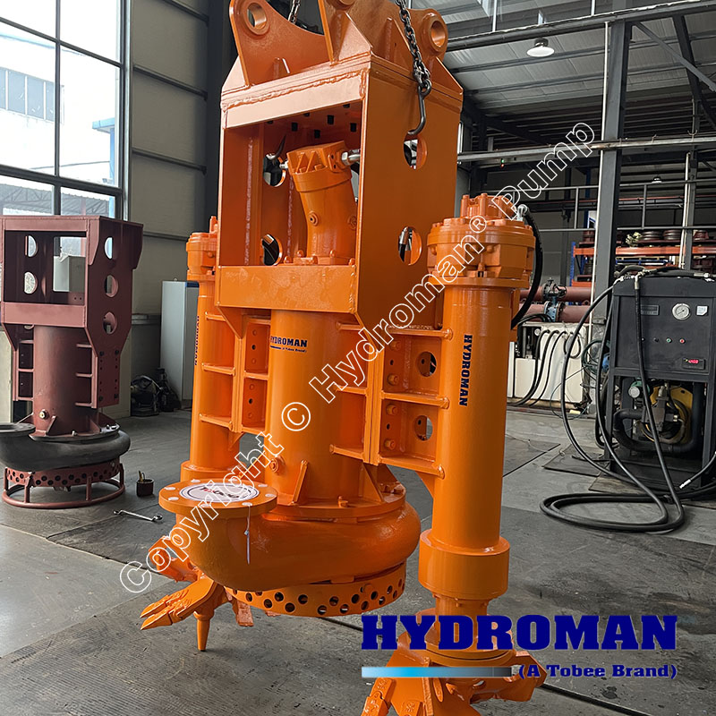 Hydraulic excavator submersible pump for sand dredging