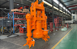 Submersible Slurry Pump on 20 Tons Excavators for River Sand Pond Sediment Dredging